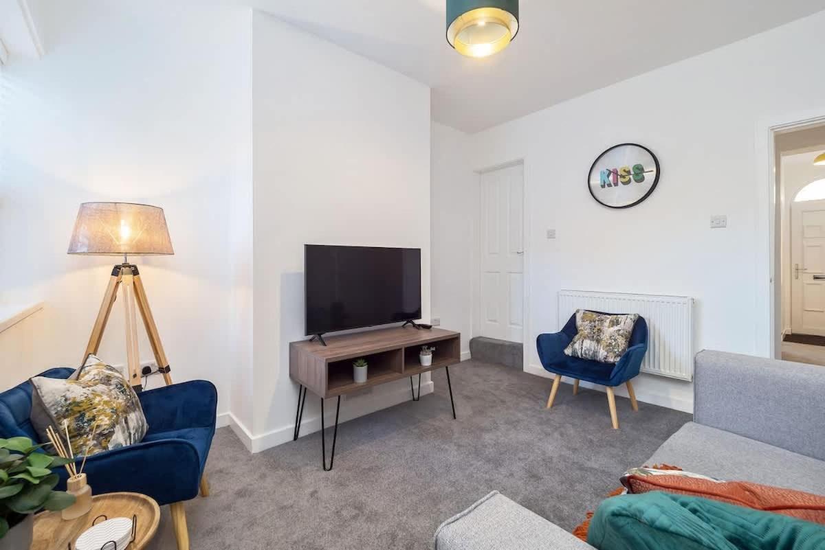 Nursery House By Truestays - 3 Bedroom House In Stoke-On-Trent מראה חיצוני תמונה