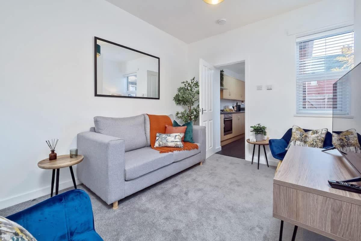 Nursery House By Truestays - 3 Bedroom House In Stoke-On-Trent מראה חיצוני תמונה